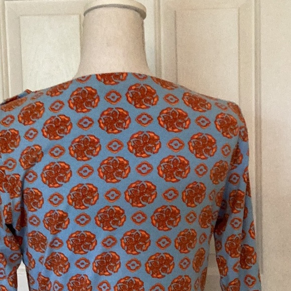 J. McLaughlin Blue Patterned Top w/ Bracelet Length Sleeves - Picture 7 of 10